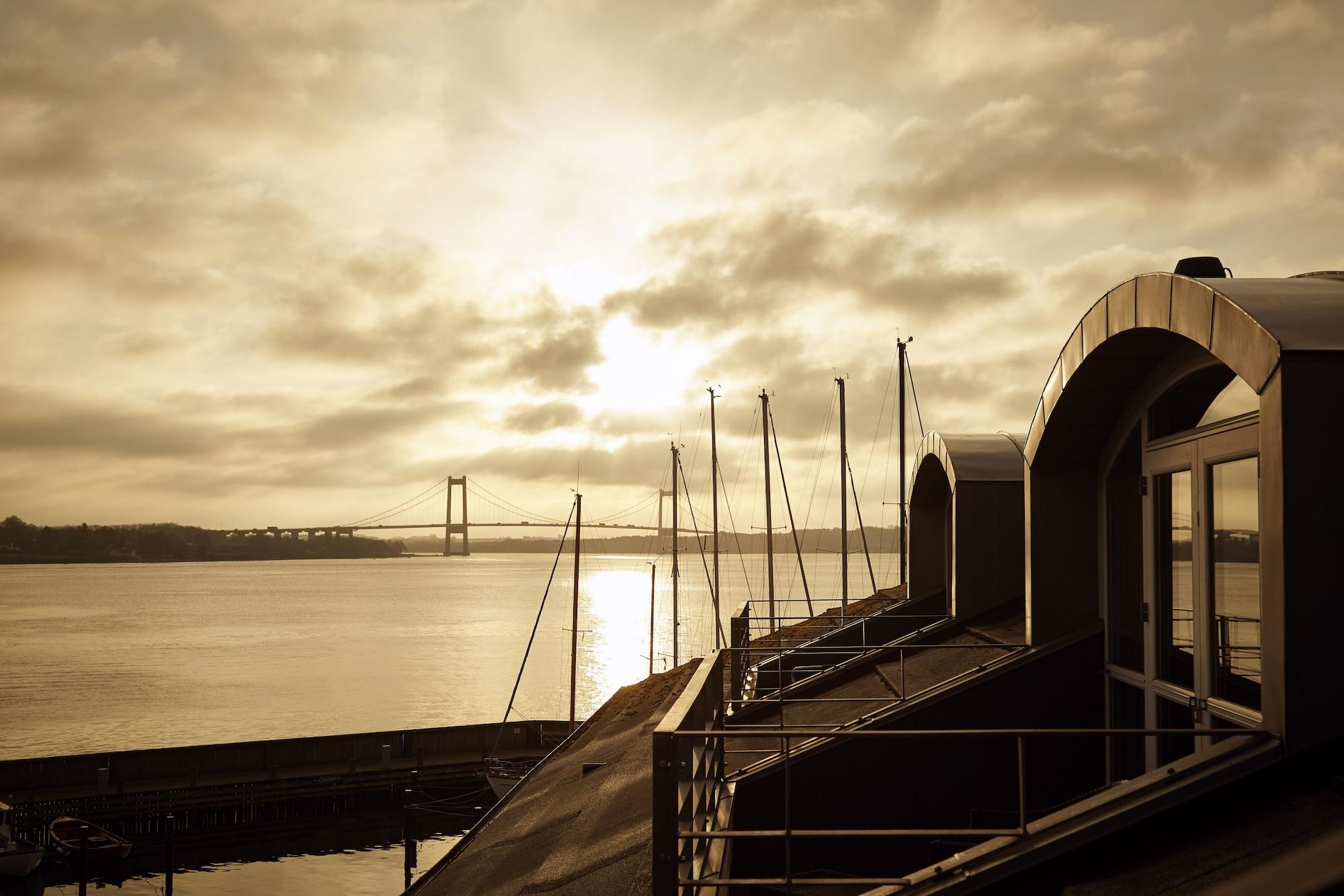 Comwell Kongebrogaarden Middelfart Exterior foto